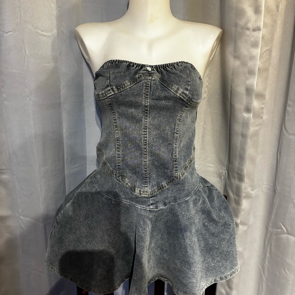 Stylish Strapless Denim Dress - Picture 5 of 14